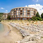 מלון Royal Bay & Aqua Park