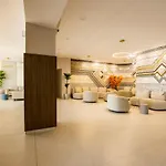 Royal Bay & Aqua Park מלון 4*
