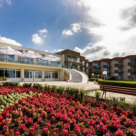 Royal Bay & Aqua Park 4* בלצ'יק