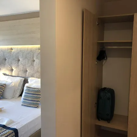 Royal Bay & Aqua Park 4* Balchik