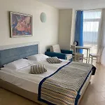 Royal Bay & Aqua Park Hotel Baltschik