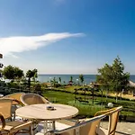 Royal Bay & Aqua Park 4*