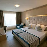 Отель Royal Bay & Aqua Park Балчик