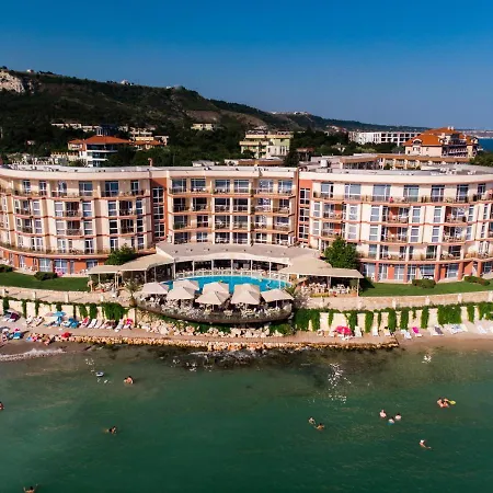 Royal Bay Hotel