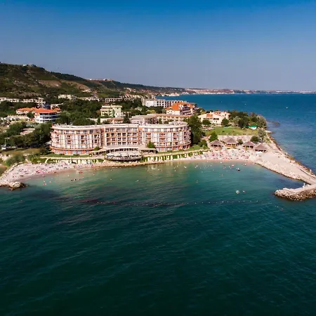 Royal Bay Hotel