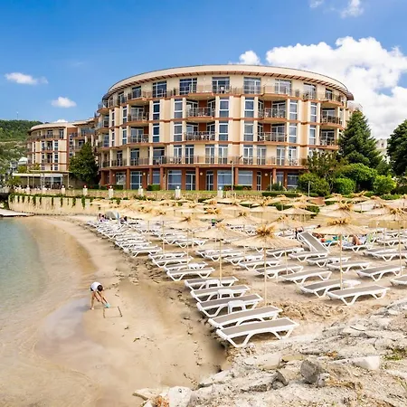 Хотел Royal Bay & Aqua Park