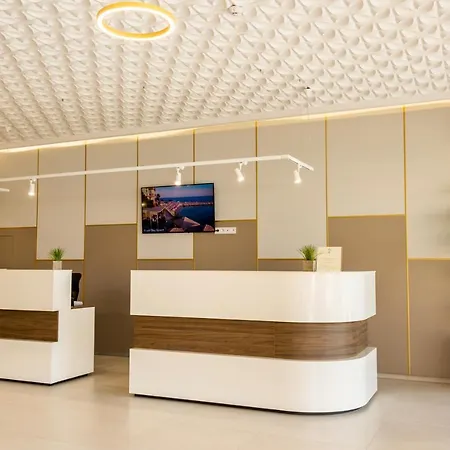 Royal Bay & Aqua Park Готель