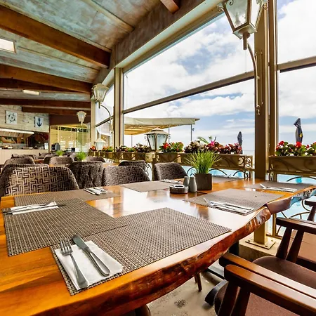 Royal Bay Hotel 4*