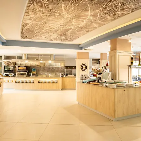 Royal Bay Hotel 4*