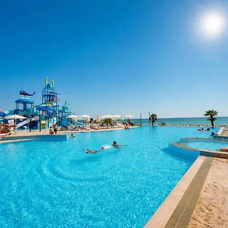Отель Royal Bay & Aqua Park