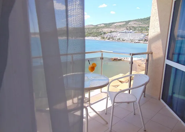 Royal Bay & Aqua Park 4*