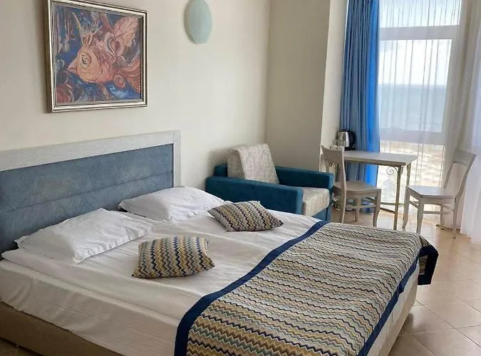 Royal Bay & Aqua Park מלון בלצ'יק