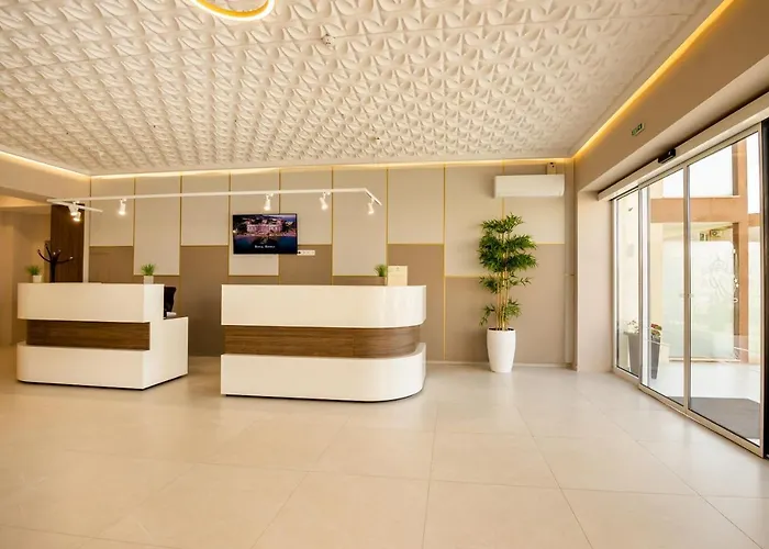 Royal Bay & Aqua Park מלון