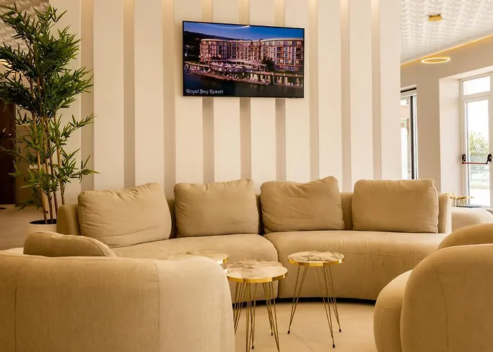 Royal Bay & Aqua Park בלצ'יק