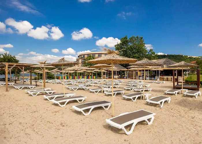 מלון Royal Bay & Aqua Park