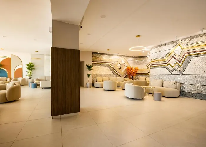 Royal Bay & Aqua Park Hotel 4*