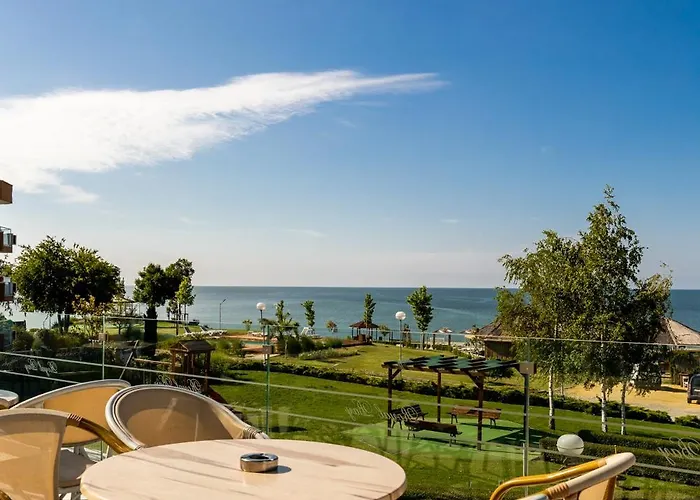 Royal Bay & Aqua Park 4*