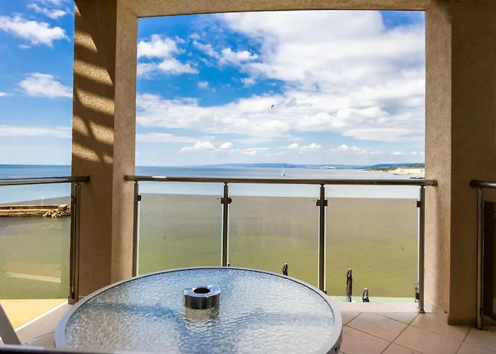 Royal Bay & Aqua Park Hotel 4*