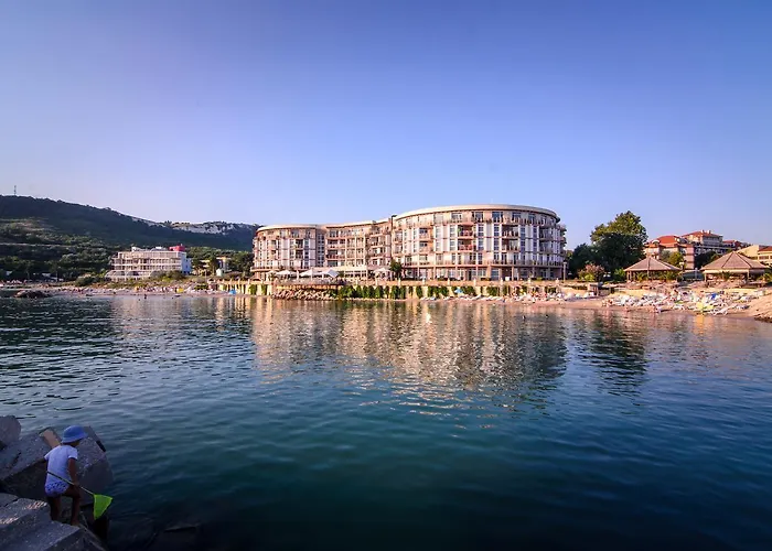 Royal Bay & Aqua Park 4*