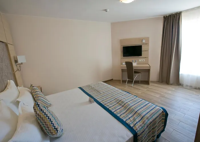 Royal Bay & Aqua Park מלון